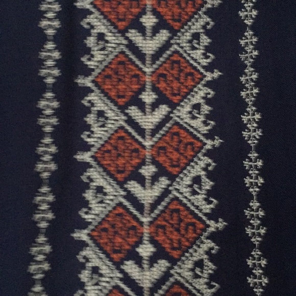 Solitaire Navy Tunic with Embroidered Details NWOT - Picture 5 of 5